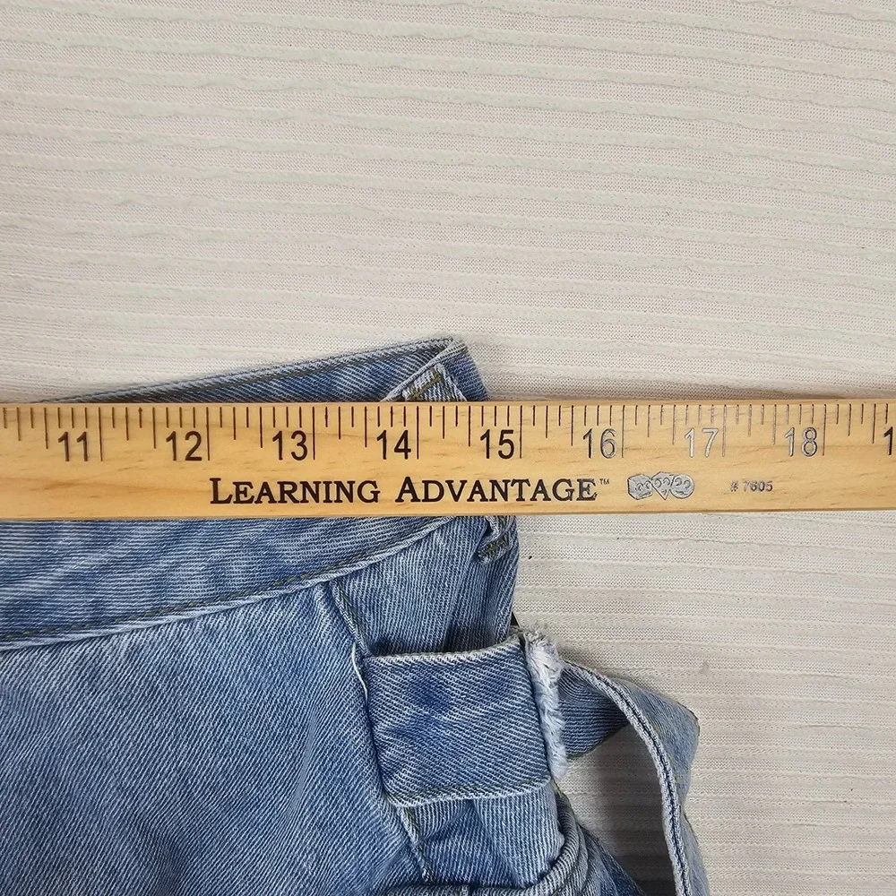 Kaylee Kollection Denim Shorts Medium Wash Cargo Pocket Frayed HemUtility Blue M